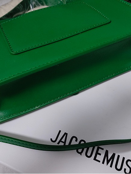 Jacquemus Emerald Green Leather Crossbody Bag — image 6 of 6